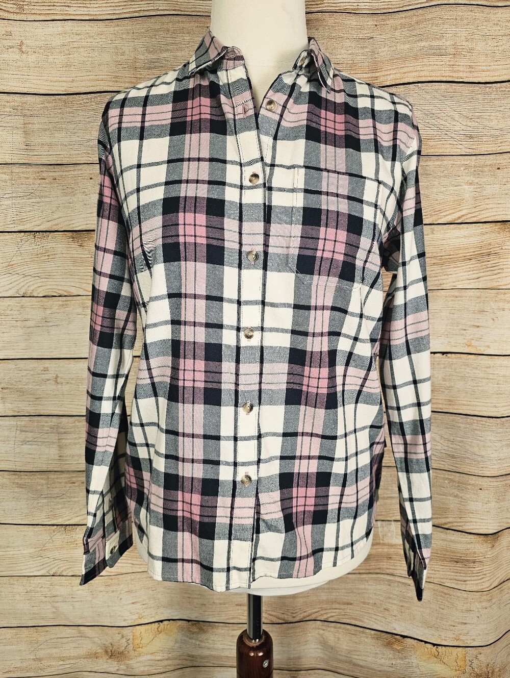 The North Face NWT Women’s Berkeley Plaid Flannel Button Down Shirt Size Large